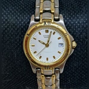 Citizen Two-Tone Roman Numeral Watch new battery perfect condition
